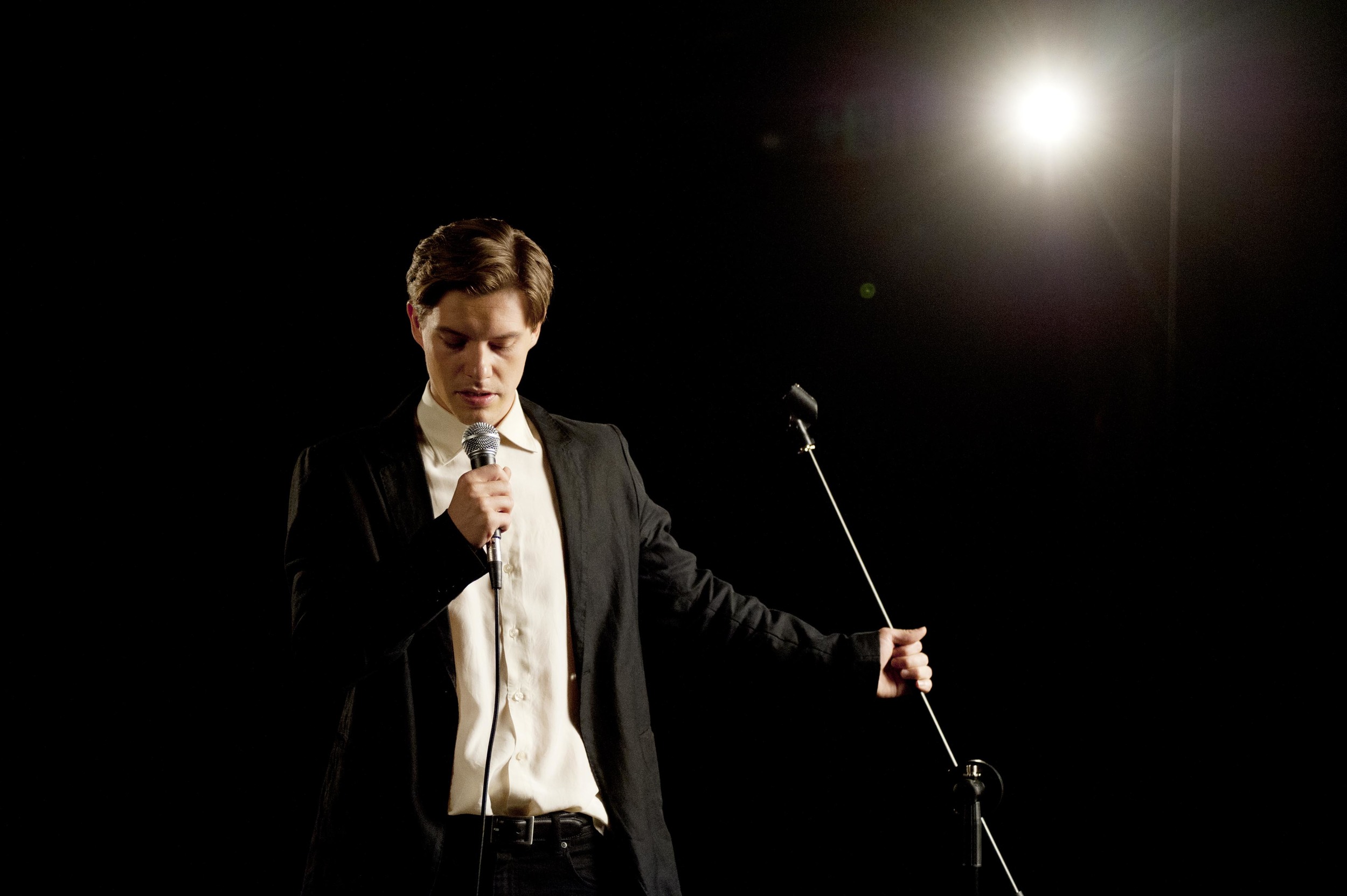 2.XavierSamuelisOTTOBLOOMBoxingDaySpeechTheDeathandLifeofOttoBloomphotobySuzyWood